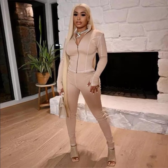 2pc set - Picture 1 of 1